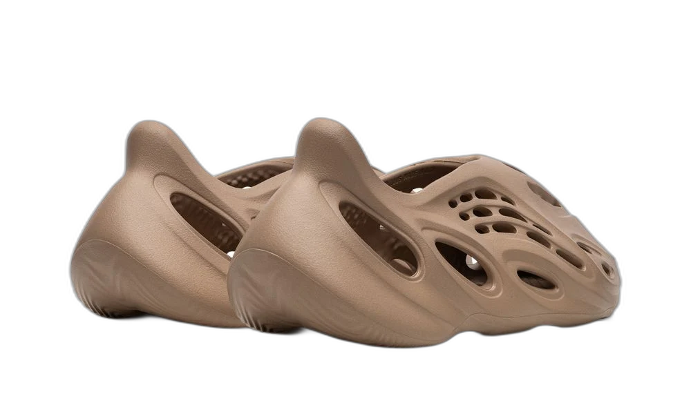 adidas Yeezy Foam RNR Clay Taupe