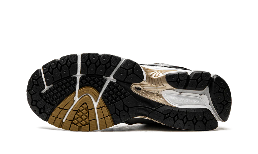 New Balance 1906R White Metallic Gold