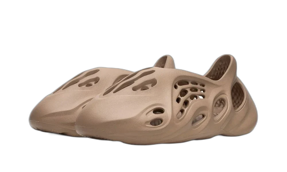adidas Yeezy Foam RNR Clay Taupe