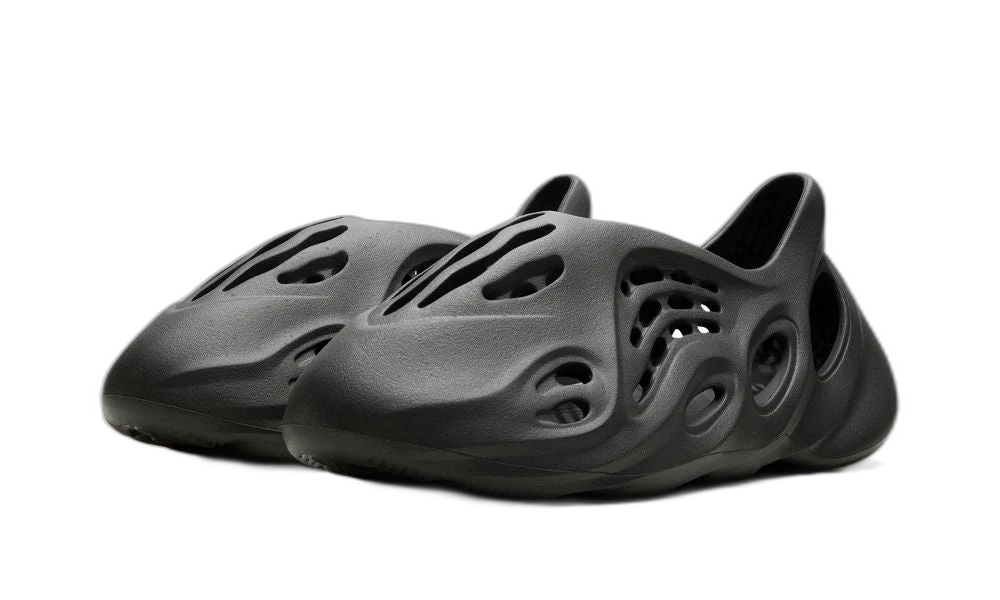adidas Yeezy Foam RNR Carbon