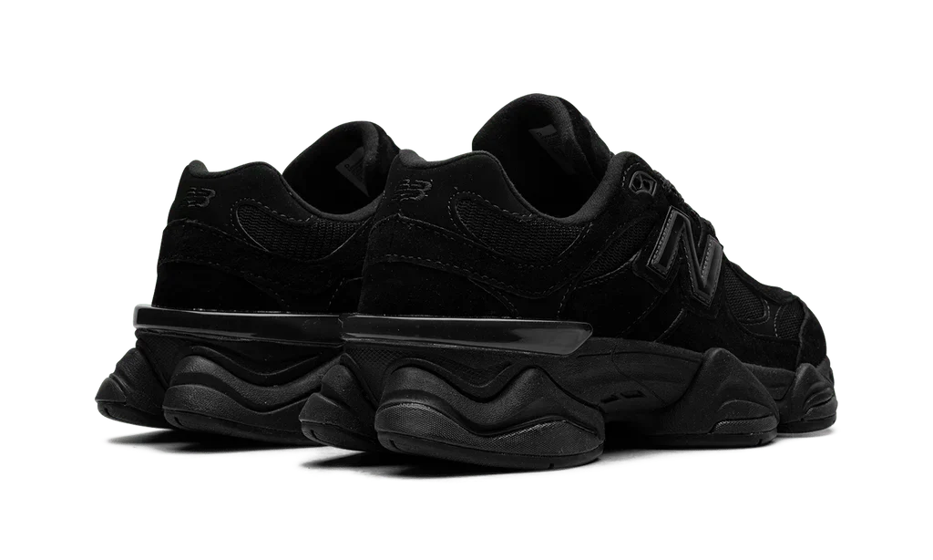 New Balance 9060 Triple Black