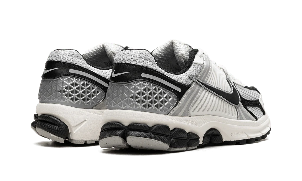 Nike Zoom Vomero 5 Photon Dust Black