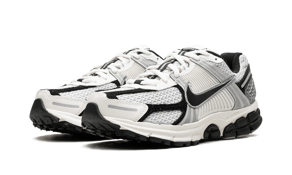 Nike Zoom Vomero 5 Photon Dust Black