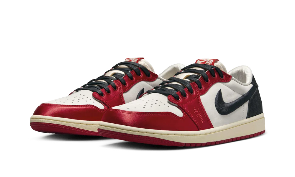 Jordan 1 Retro Low OG Trophy Room Away